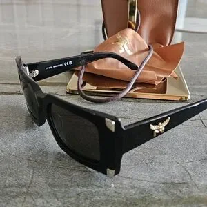MCM | Accessories | Mcm Black Sunglasses With Gold Accents  display picture 2
